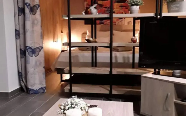 Apartment 22