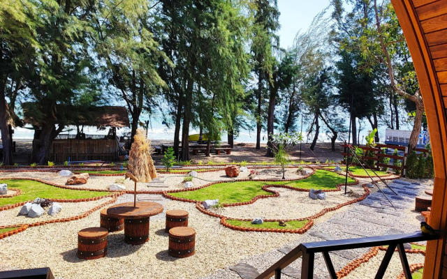Mumsa Beach Resort & Restaurant