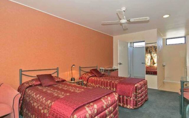 Academy Motor Inn