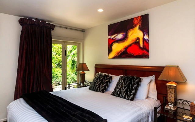 Sanctuary Palms