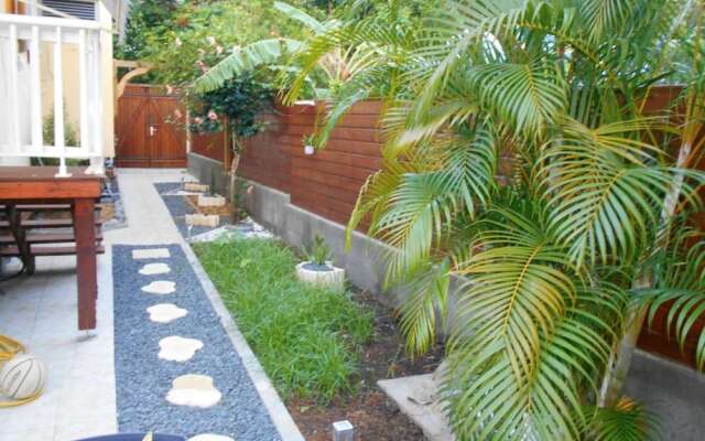 House With 2 Bedrooms in Deshaies, With Enclosed Garden and Wifi - 400