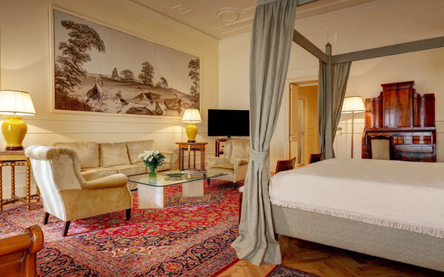 Grand Hotel Plaza