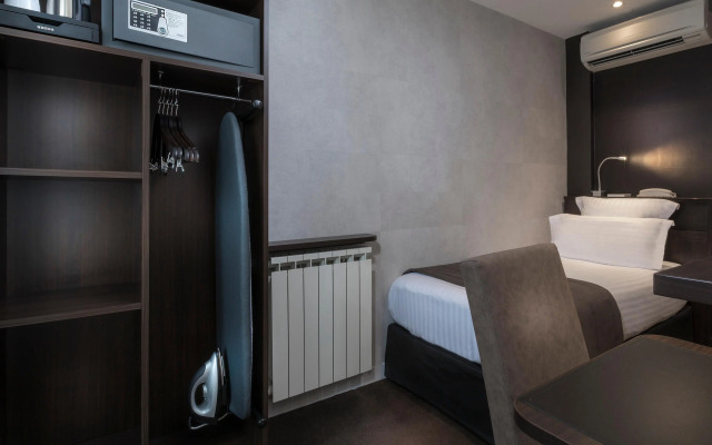 Hôtel de La Paix Tour Eiffel