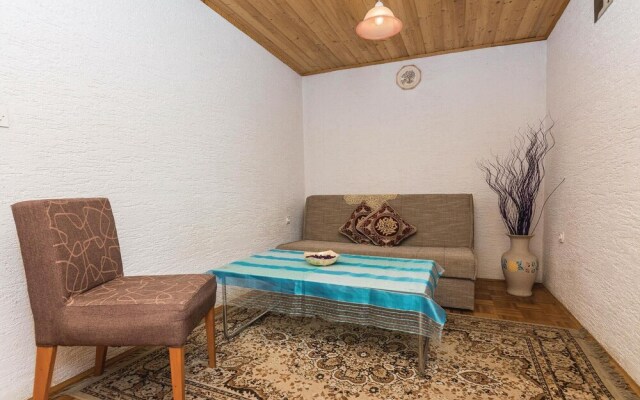 Beautiful Apartment in Vir With 2 Bedrooms and Wifi