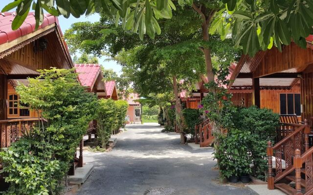 Hua Hin Lap Lae Resort