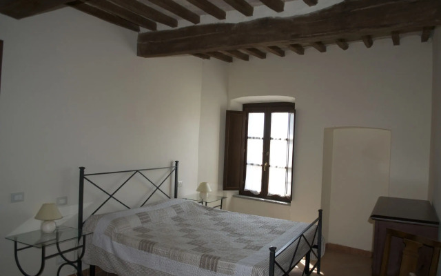 Giuly Rosselmini Residence