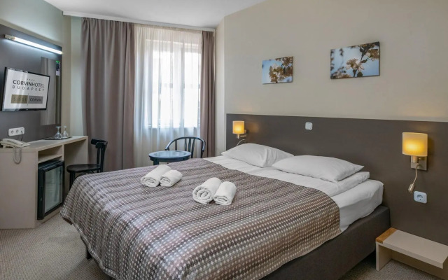 Corvin Hotel