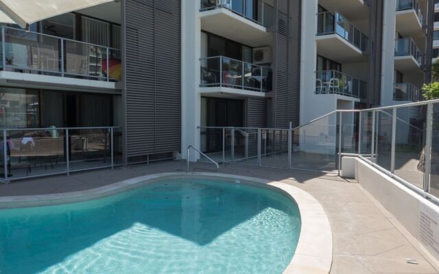 Merrima Court Holidays