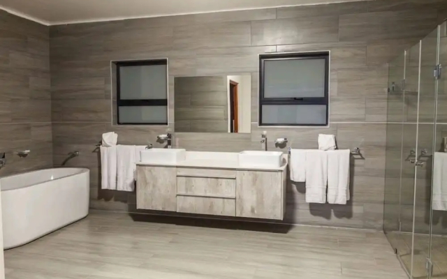 Sagwadi Hotel