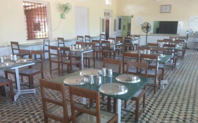 Aaram Lodging & Boarding