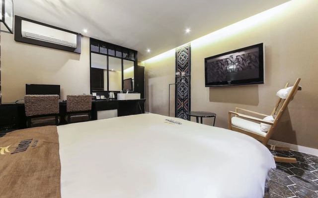 California Hotel