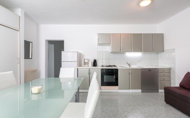 Awesome Home in Stinjan With Wifi and 1 Bedrooms