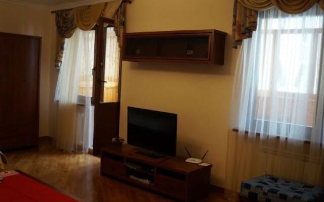 New Apartment on Poznyaki