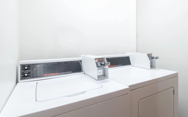 Super 8 by Wyndham Perham