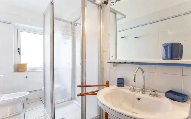 Alghero, Lighthouse Penthouse with sea view and beach front