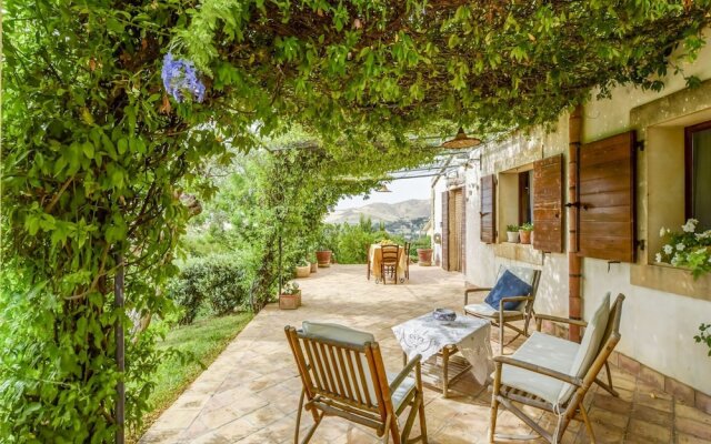 Sun Kissed Holiday Home In Salemi With Garden