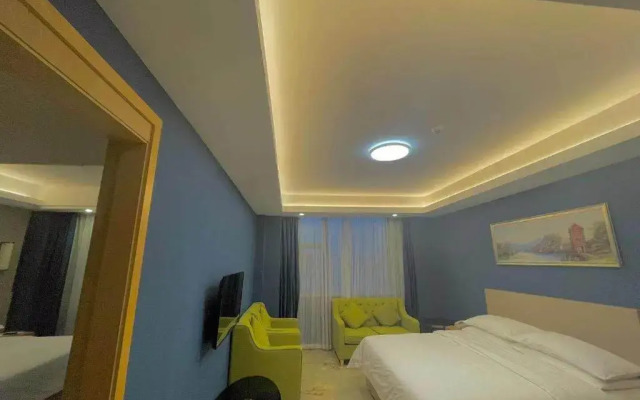 Vienna International Hotel (Foshan Eternal Love Xiqiao Mountain Scenic Area)