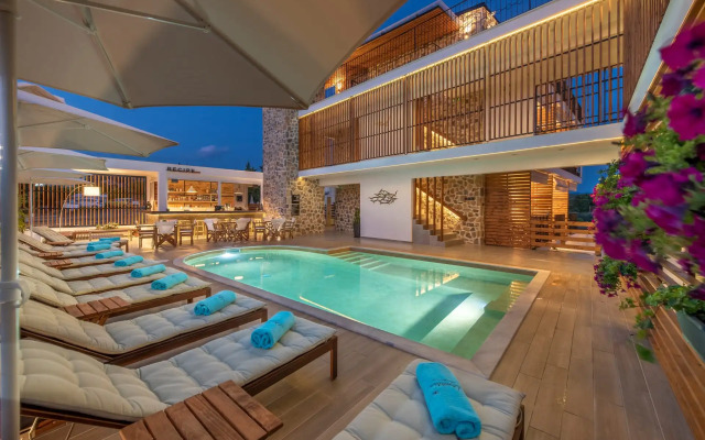 Dandelion Premium Suites