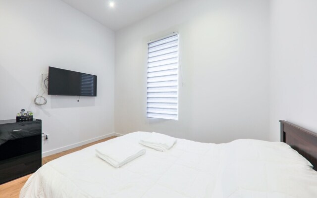 HoMa HomeStay Hotel by Olympic Stadium Montreal (Auberge/Hostel)