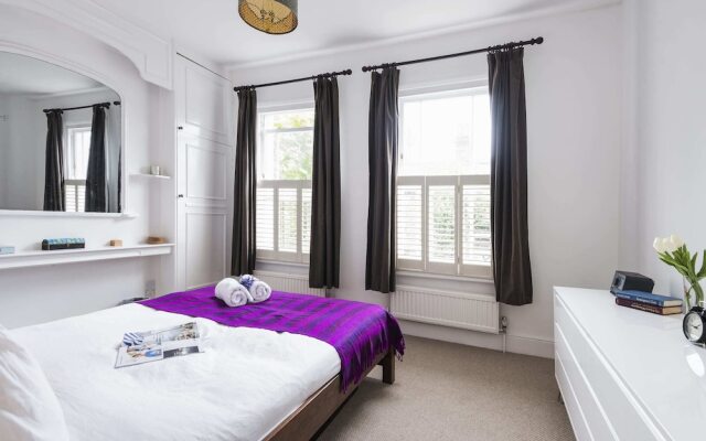 Charming Golborne Escape