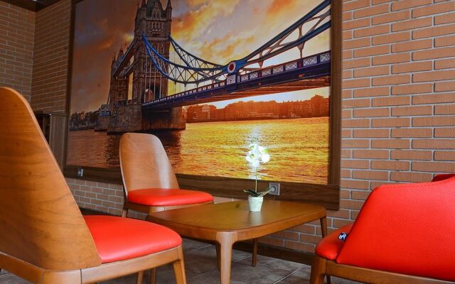 Hotel London