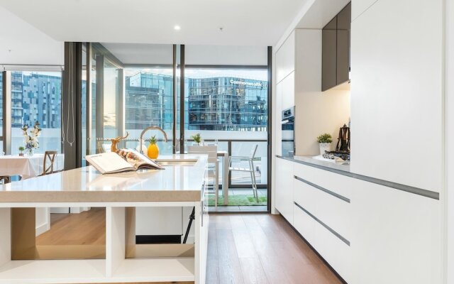 I02 China Town Luxury Service Apartment