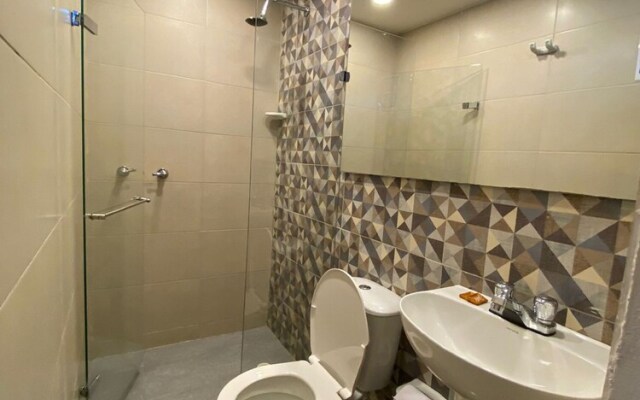 CL-7 Habitación con balcón en Getsemaní