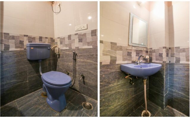 OYO 22941 Hotel D Square