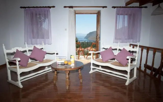 Villa Eftychia