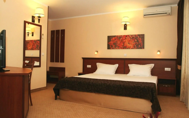 Hotel Favorit