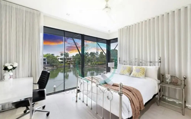 ZENLUX INFINITY - 4BR with Private Pool