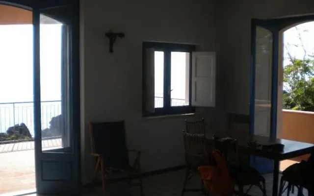Casa Sulla Scogliera