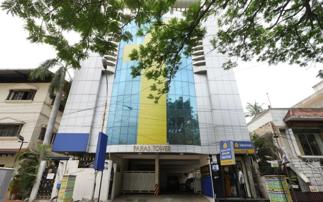 Palm tree serviced apartments