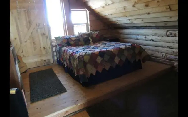 Blanding Cabins by Canyonlands Lodging
