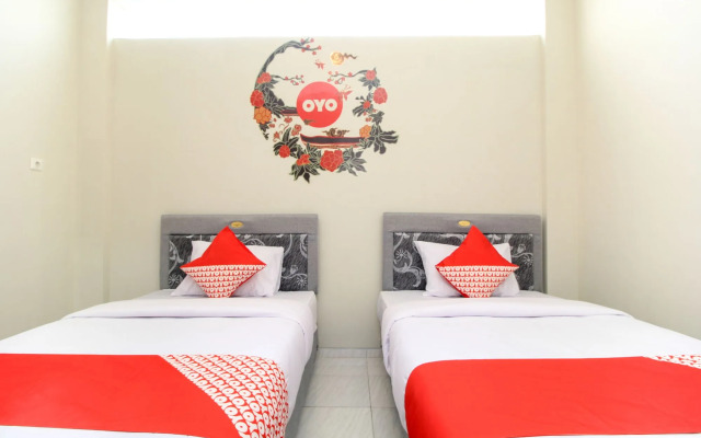 OYO 168 K-15 Residence