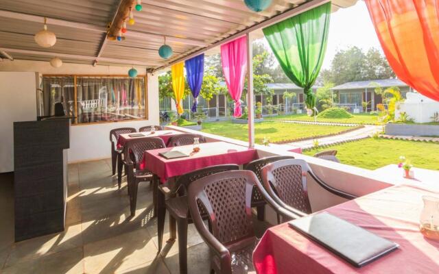 Treebo Lands End Beach Resort Morjim