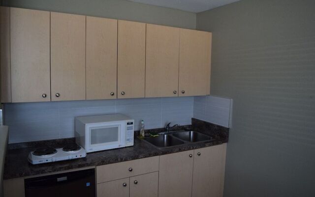 Peace River Inn & Suites