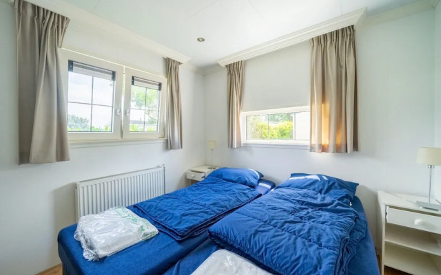 Well-kept Chalet not far From the Biesbosch