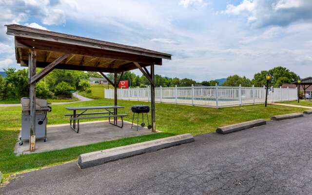 Econo Lodge Woodstock - Shenandoah Valley I-81