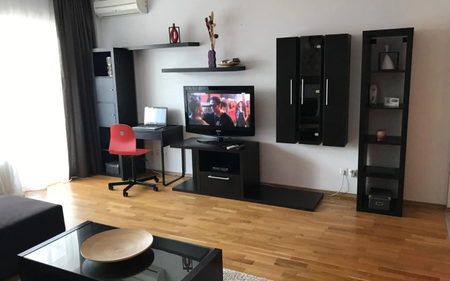 NewTown Bucharest Apartment