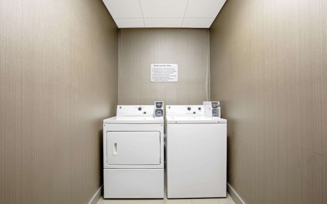 La Quinta Inn & Suites Fayetteville