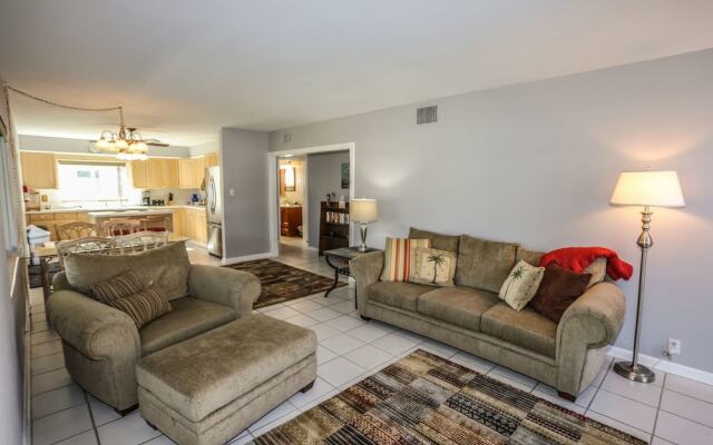 238 Flamingo