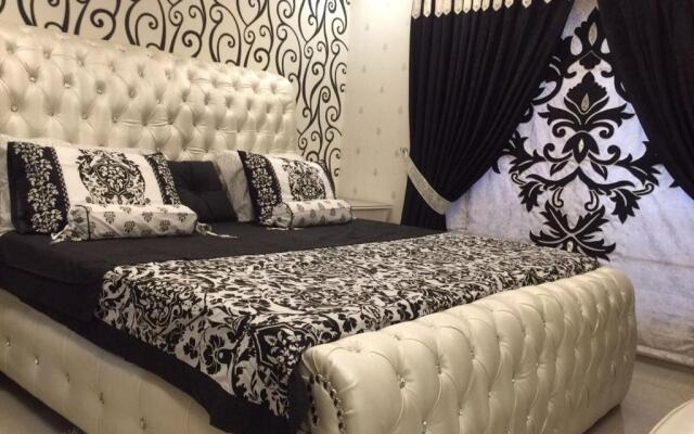 The Red one bedroom apartment in Bahria Town