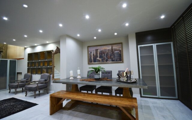 Jootiq Loft