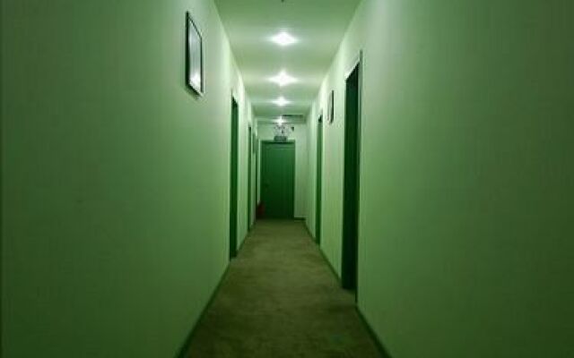 Soho Bund Youth Hostel