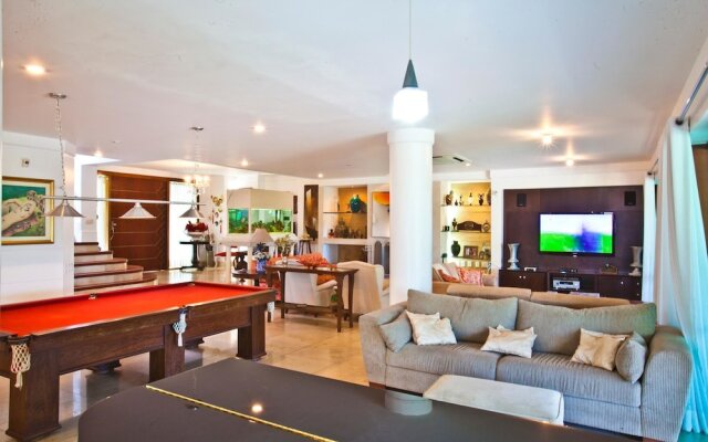 FL004 5 Bedroom Villa By Senstay