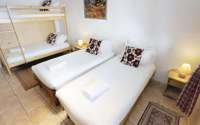 Chalet Le Grand-Bornand, 6 pièces, 15 personnes - FR-1-391-24