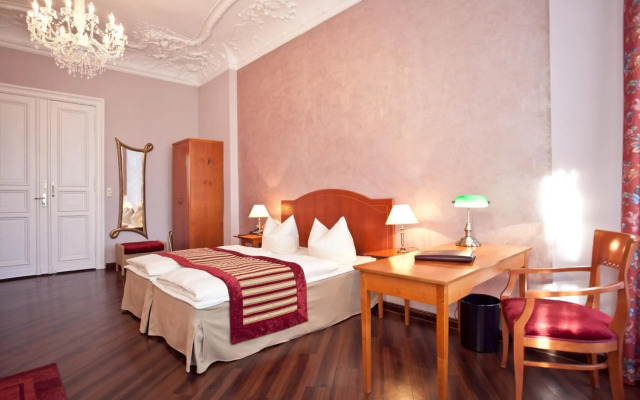 Holiday Inn Melbourne Airport by IHG