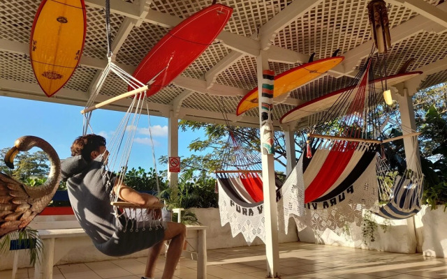 Zulu Surf Hotel