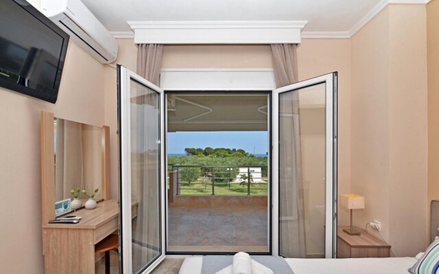 Villa Iris by Travelpro Services- Agios Mamas